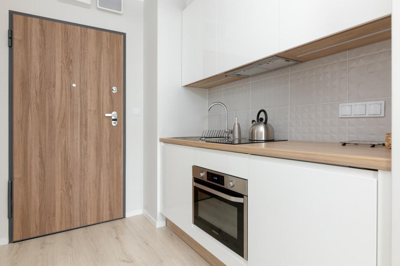 Yellow Sunset Studio Apartment Warsaw Exterior photo